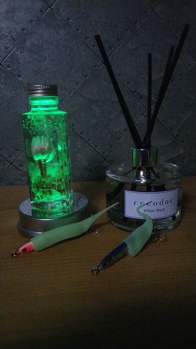 HokutoZ31's tweet photo. Youtubeで見た着ぐるみを真似して作ってみました！シャッドテールが売ってなかったのでピンテールですけど...。なかなかかわいいです！

 #釣り好きな人と繋がりたい 
  #ウェアラブルワーム  
 #着ぐるみ https://t.co/Q3tH9pqCpf