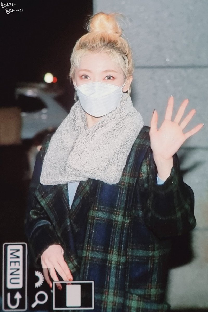 ondaiscoming's tweet photo. 220102 퇴근 프리뷰

새해 복 많이 받아

#EVERGLOW #에버글로우
#ONDA #온다 @EVERGLOW_twt https://t.co/1QQ8RfyGTH