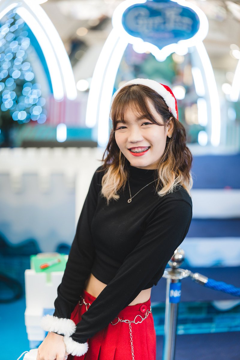 ssxndii_39's tweet image. ขอบคุณ Terminal21 Asok มากๆเลยนะคะ ที่ให้พวกเราได้ขึ้นแสดงในงาน Gift Fest 2022 และได้ฉลองสิ้นปีกับทุกคนอีกด้วย เป็นงานที่เวทีน่ารักแล้วก็สวยมากๆเลยย เหมือนอยู่ในเมืองหิมะะ ☃️ 
และก็ขอบคุณทุกคนที่มาร่วมสนุกส่งท้ายปีไปด้วยกันนะคะ 💕
#sandybbear #แคปหมีง่วง #asteridol #sandyaster