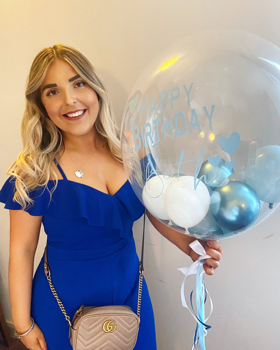 PolishedCouture's tweet photo. 2021 was challenging to say the least but I’m a big believer in persistence &amp; that everything comes in threes. 2021 was the year we got our first home🏡, I left a toxic job &amp; started my dream job in the beauty industry👩🏼‍💻 &amp; became a cat mum😻 Can’t wait to see what 2022 brings💙 https://t.co/EHTTtJ4HJK