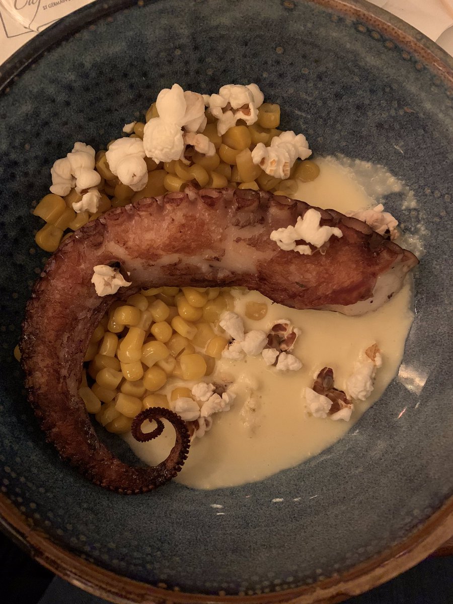 gunewan's tweet photo. In the culinary heaven of #Paris Café Louise is a great place to meet friends or just spend time people watching. Great place for Brunch. Delectable dishes. Another to add up my list of favourites! Bon appetit😊 https://t.co/IMV5Wya05b