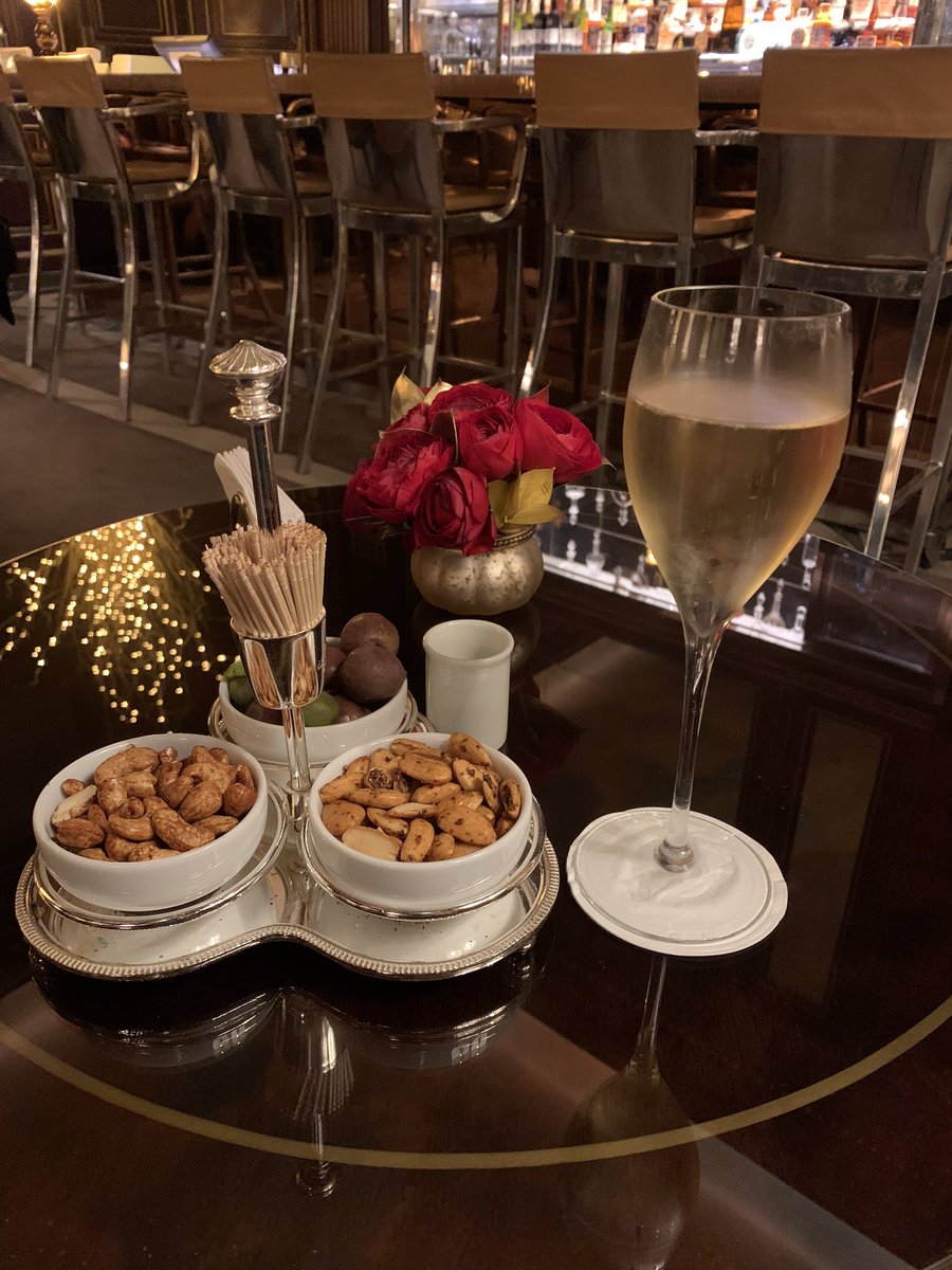 gunewan's tweet photo. Christmas bubbles @LeMeurice #Paris on Christmas Day.  How much better can it get!?!? Gorgeous surroundings🤩 https://t.co/cDEAyYSbRa
