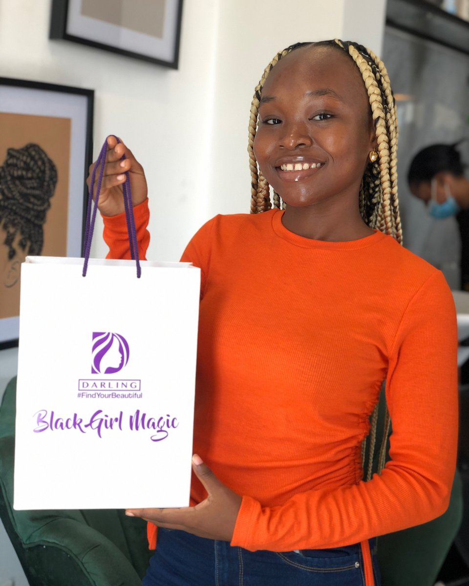 @thenaturalomotayo full of smile at the <a href="/darlinghair/">darlinghairboutique</a> X @thebraidingvault experience. 

#TBVDARLING #darlingnigeria #findyourbeautiful 
#TBVDARLINGEXPERIENCE