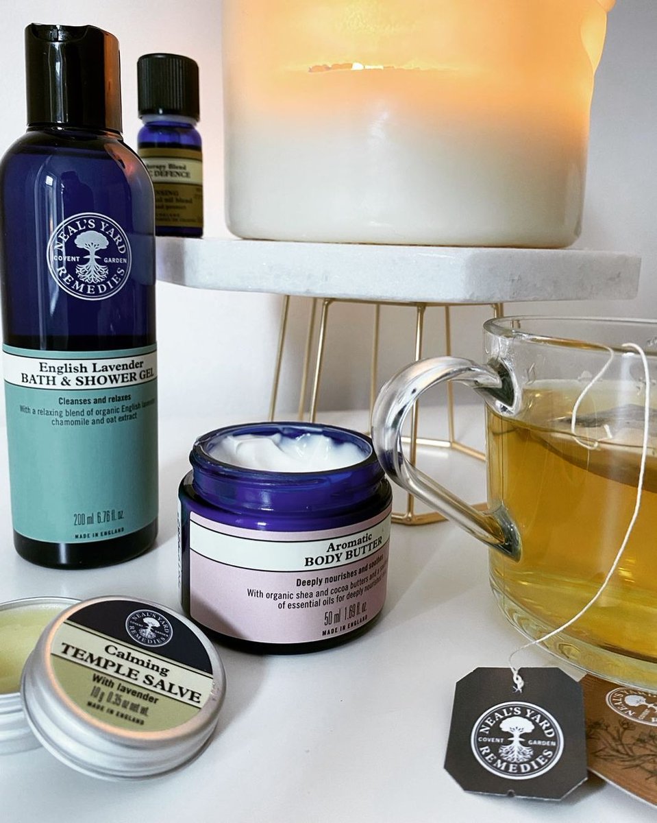 NYR_Official's tweet photo. Making time for self care is so important 💙 What are the wellbeing rituals you will be taking into 2022?

Featuring:
Aromatic Body Butter✨
Calming Temple Salve✨
English Lavender Bath and Shower Gel✨
Organic Defence Aromatherapy Blend✨
Quiet Time Tea✨ https://t.co/suLw79UgRt