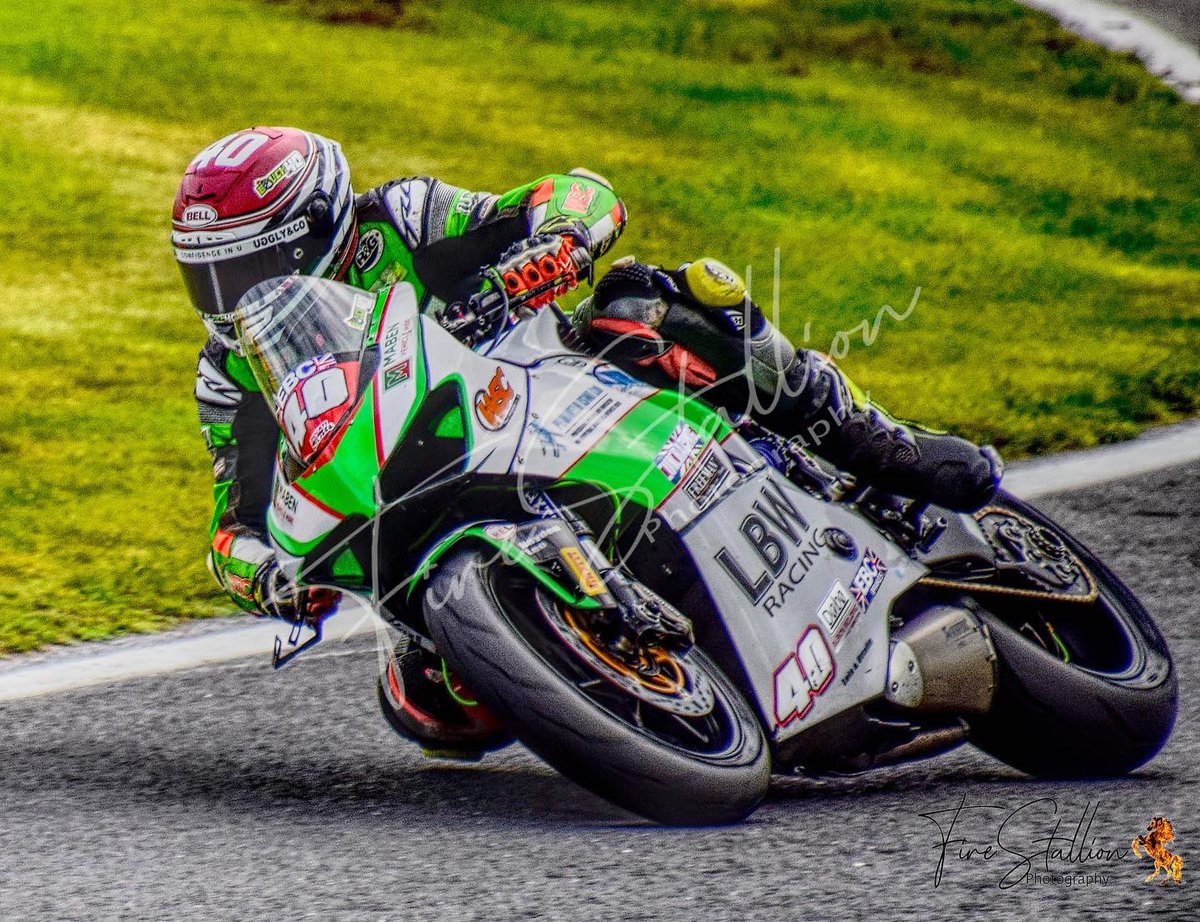 FireStallion666's tweet photo. Never sorted all the photos from last year ππ€·π»ββοΈ #ducati #trioptionscup #oultonpark Sep 21 @bennetts_bike @DucatiMotor #firestallionphotography https://t.co/1L4PZlIlIZ