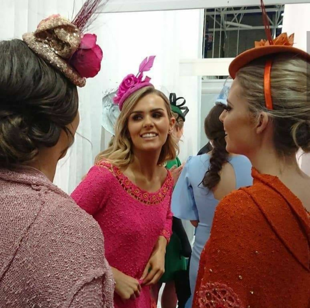 carolineknits's tweet photo. Colourful memories from #midwestbridalexhibition - looking forward to it in February 🤞
Always a great #weddingfair if you are #engaged #inlove #gettingmarried #motherofthebride #motherofthegroom #bride #weddingguest #loveknitwear #loveirishdesign #Limerick 🥂 https://t.co/BB6jnPptSS