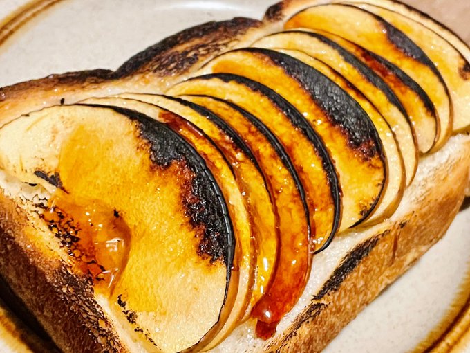 焼きりんご適当キャラメリゼ 