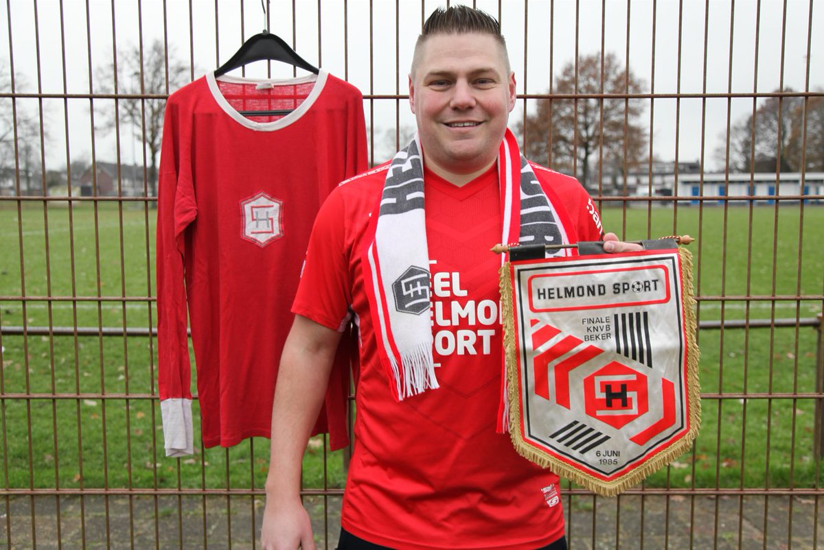 Supporter <a href="/beekiemov/">Ron van Beek</a> verzamelt wedstrijdshirts: ‘Het shirt van Hans Meeuwsen van de bekerfinale, dat zou ik wel willen'

ronddetoss.nl/het-shirt-van-…