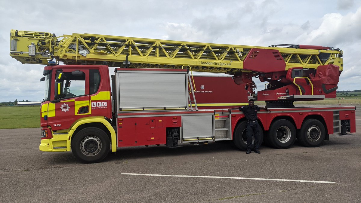 The hardest thing about driving this is... You can never find anywhere to park! 😭😅 #64MetresHigh #UKEmergencyServices #FireService #Bluelightfamily