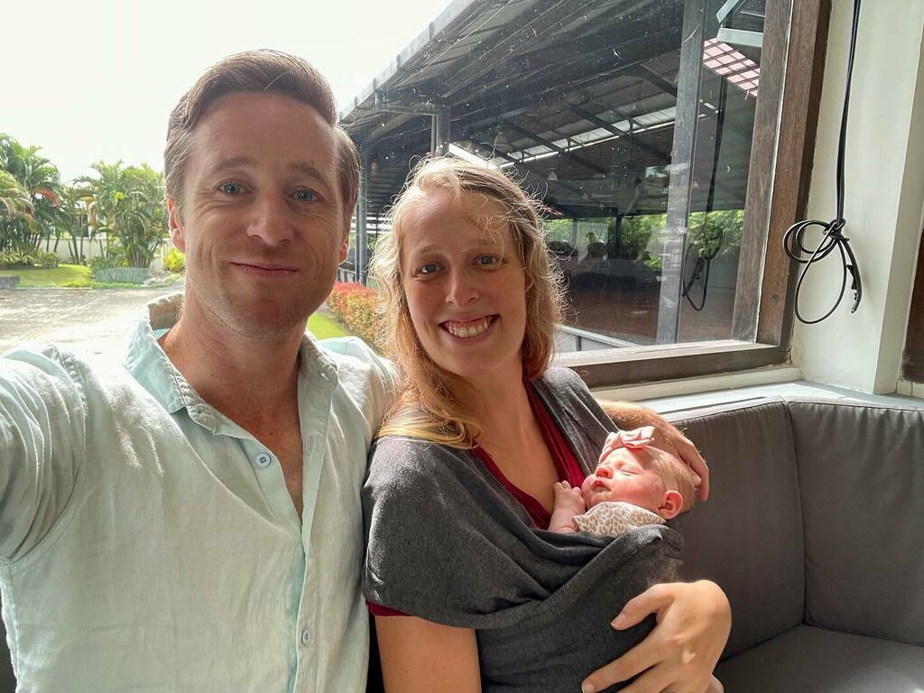 Aria’s first outing was a success!

Breakfast overlooking the stables with by beautiful bride and baby. Life doesn’t get much better than this ☺️ instagr.am/p/CYN9pckJDF7/