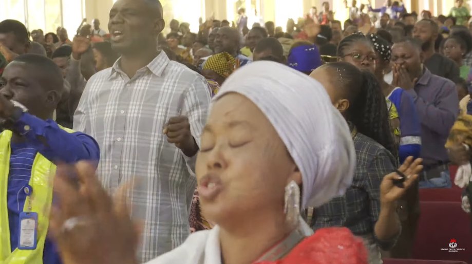 LFCGoshen's tweet photo. Thanking God For The Everything In Worship
#LFCLiveService
#FirstServiceOfTheYear
#MoreThanAConqueror
#1stService https://t.co/LRxxv4Ik58