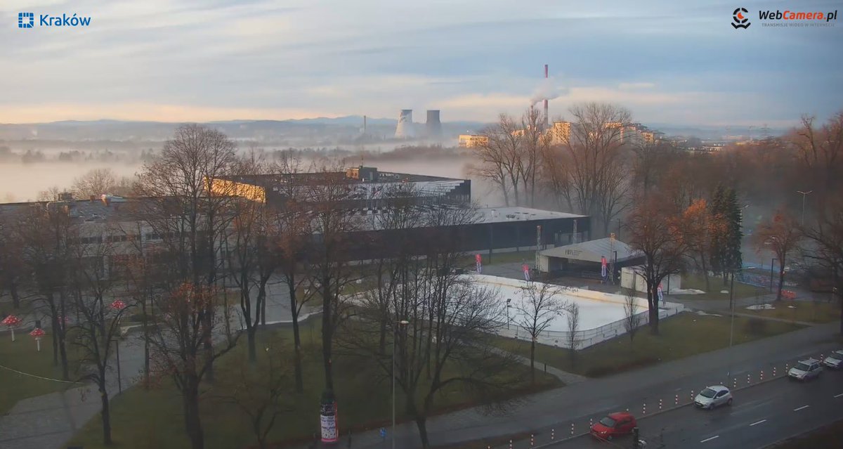 krakow_pl's tweet photo. Pierwsza tegoroczna #niedziela wita się z Krakowem temperaturą bardziej wiosenną, niż zimową, pięknie wschodzącym słońcem i mgłą nad nowohuckimi łąkami😀#Dzień_dobry
@MeteoprognozaPL #NowaHuta #UnityCentre https://t.co/hEGq6JCZ09