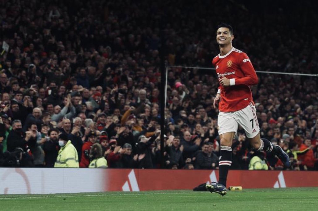 YShbkt's tweet photo. مع نهاية العام 2021، تحدث النجم البرتغالي لاعب فريق مانشستر يونايتد كريستيانو رونالدو من خلال حسابه الرسمي على موقع التواصل الاجتماعي إنستغرام https://t.co/f8OJOgykQN