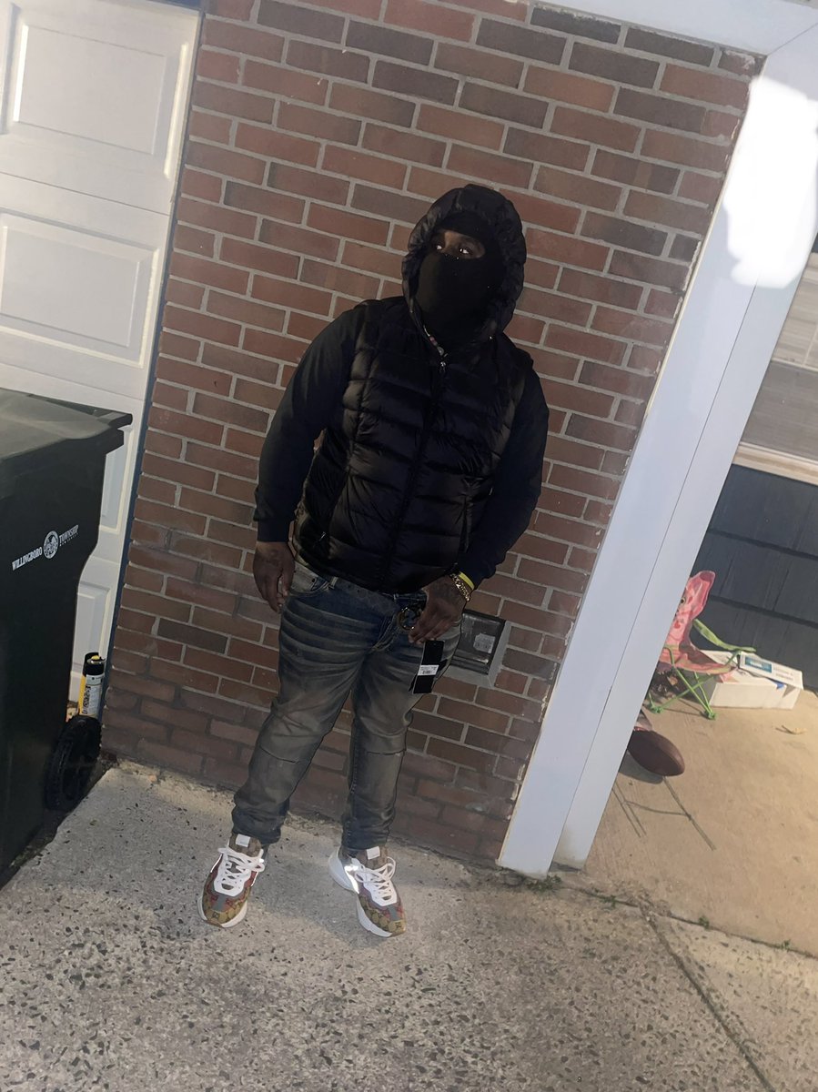 cashfrmda3's tweet photo. Nobody ever looked me out when they tried to offer … I’m good https://t.co/aFMAFyvZsX