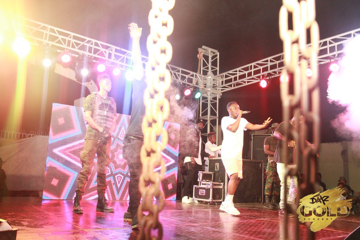 DatzGh's tweet photo. #DatzGoldConcert21
#DatzGoldAlbum out now Link 
DatzGold Album 
https://t.co/bMw1TIfxv9

#WeiMey #ObuasiWura https://t.co/Q9TzMyCadA