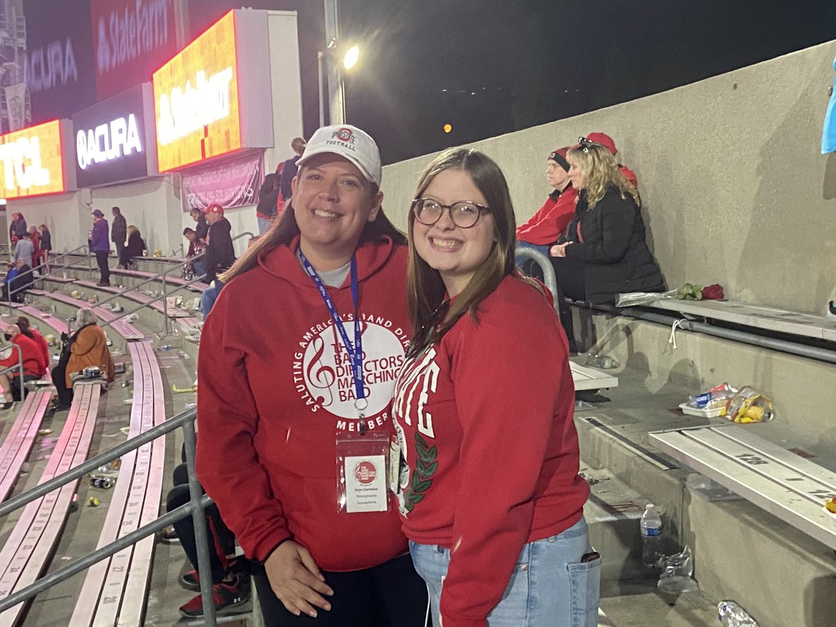 What. A. Day.  So very thankful for this awesome opportunity!  The 🌹parade was amazing and I finally got to spend some time with my #1 fan at the game this evening. (And FYI, that bottle of water at end of the parade was the best bottle of water ever!) @SFHSLions <a href="/CarranzaEK/">Eryn Carranza</a>