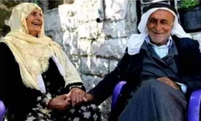 mshagba600's tweet photo. صباااحكم...سكر...
    .... ﻵ ﺗﻘﻴﻤﻮﺁ ﻋﻴﺪﺁ ﻟﻠﺤﺐ وانتهاء السنين....   
   ..فالمحتفلون والعشاق ﻛﺜﻴﺮﻭﻥ..!!!!!! 
   بل... ﺁﻗﻴﻤﻮﺍ... ﻋﻴﺪا"للأوفياااااء...      .......
   فأنهم...؟؟ ....نادرررون...!!!!!!.........¿¿¿¡¡¡
#صباح_الخير https://t.co/eUYI2YMEfG