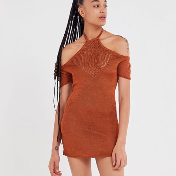 IvonCage's tweet photo. So good I had to share! Check out all the items I'm loving on @Poshmarkapp #poshmark #fashion #style #shopmycloset #torrid #hispterrow #urbanoutfitters: https://t.co/yrH0fsoZcG https://t.co/qY3u2Fhwkp
