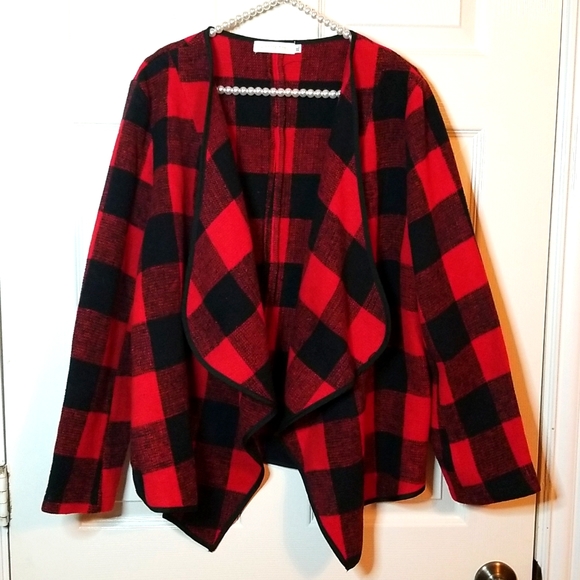 IvonCage's tweet photo. So good I had to share! Check out all the items I'm loving on @Poshmarkapp #poshmark #fashion #style #shopmycloset #torrid #hispterrow #urbanoutfitters: https://t.co/yrH0fsoZcG https://t.co/qY3u2Fhwkp
