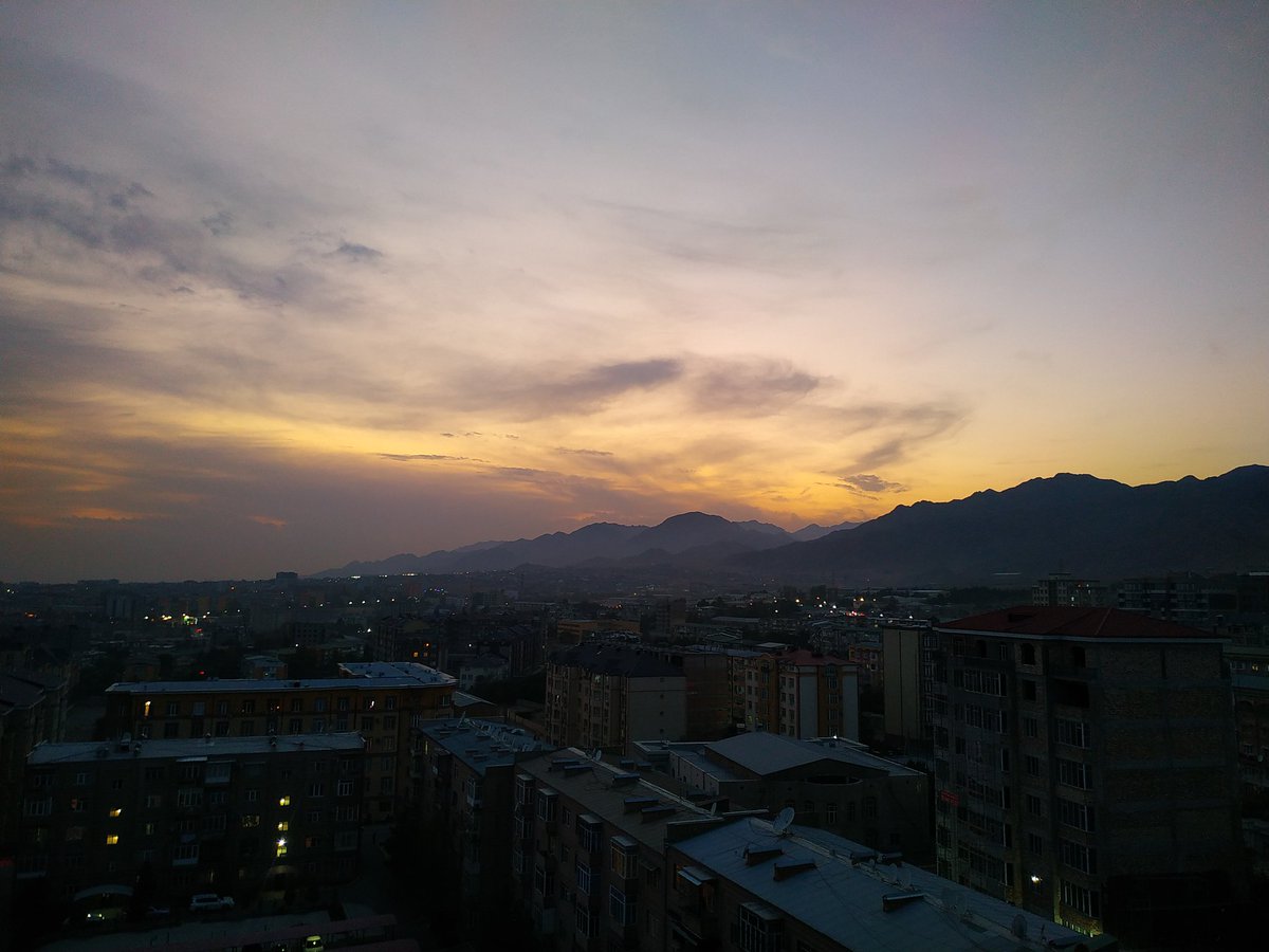 Muhammadosim3's tweet photo. Sunset in Khujand . When you live in apartment I would say " lucky you " bcz in the evening and in the morning you have chance to enjoy the weather and view from your balcony. https://t.co/yEIcturVM3