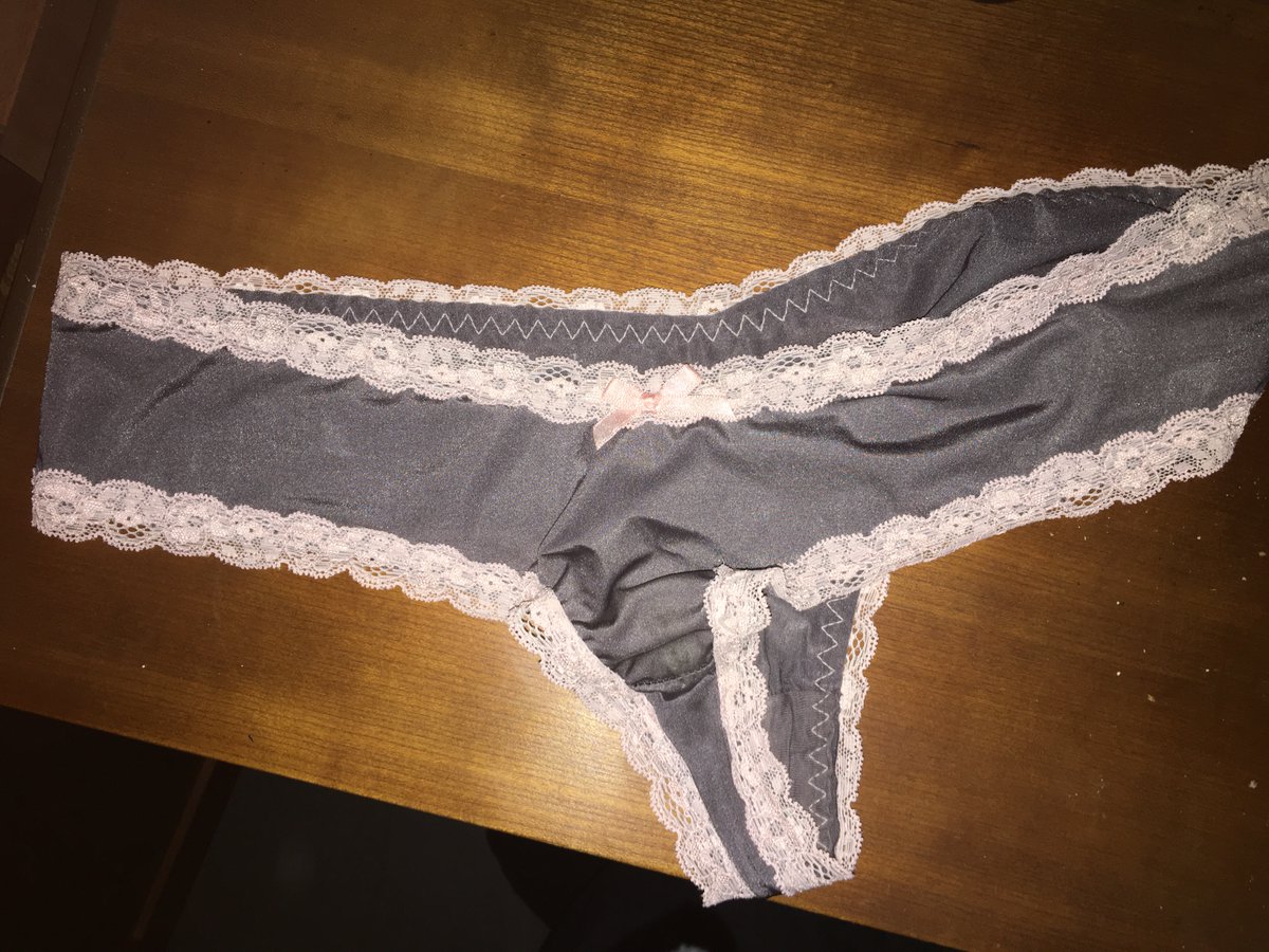 danielleenrick's tweet photo. love play in her panties #meninpanties https://t.co/vyeUiFvkzA
