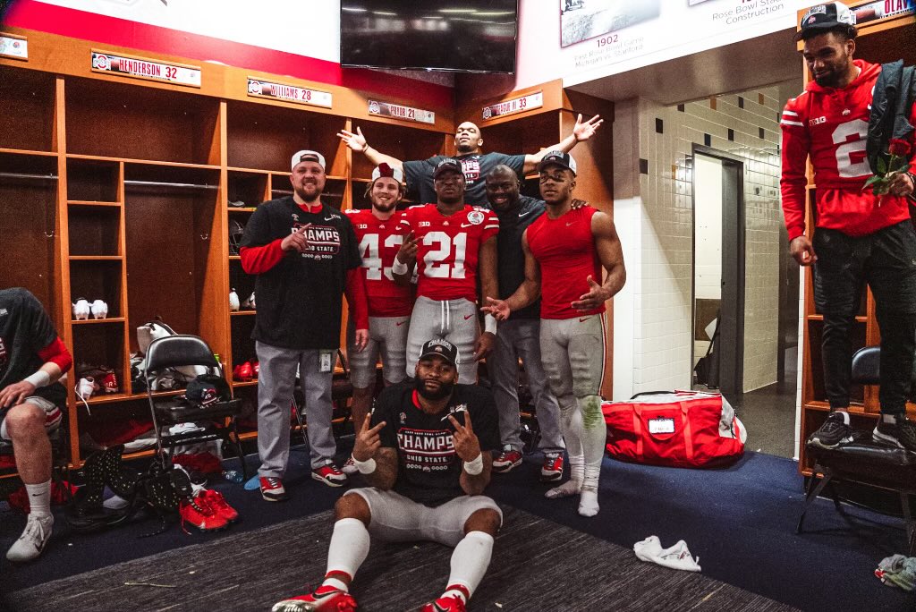 CoachTonyAlford's tweet photo. Rose Bowl Champs!! #Buckeyes #ToteNation https://t.co/QXIxZ2Uacc