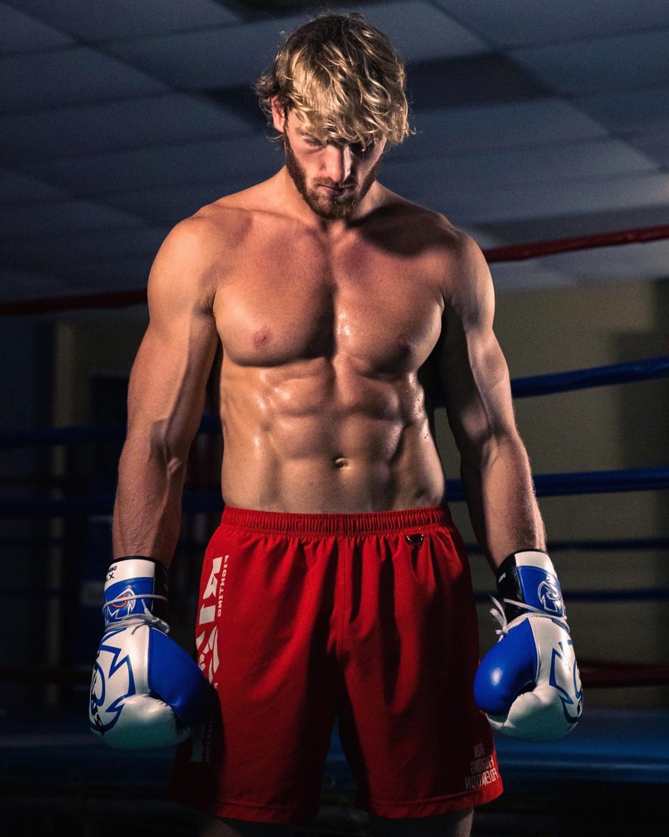 ExposedFamousX's tweet photo. Logan Paul. https://t.co/rMMeGadcqW