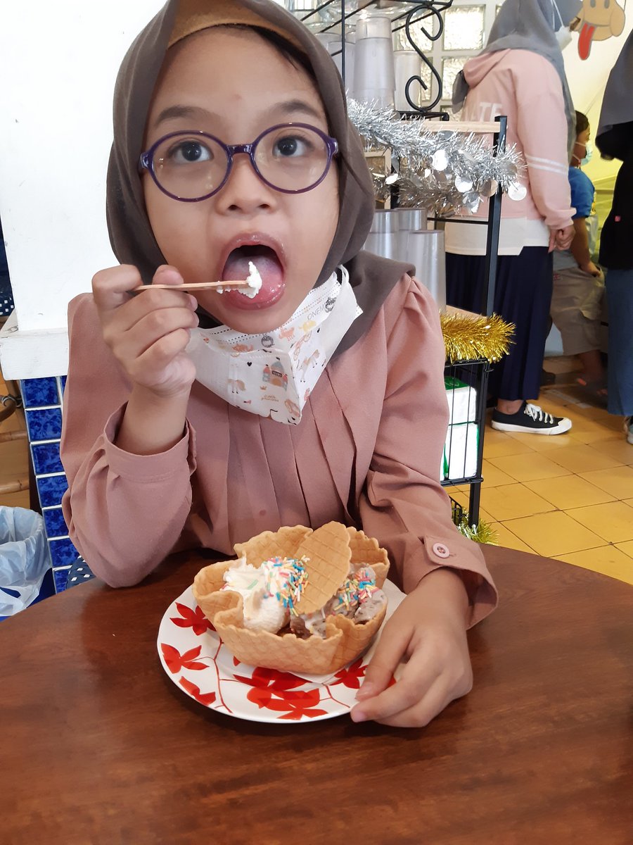 belindch's tweet photo. Kentjan seharian 🥰🥰🥰 https://t.co/t4V4hy2YHZ