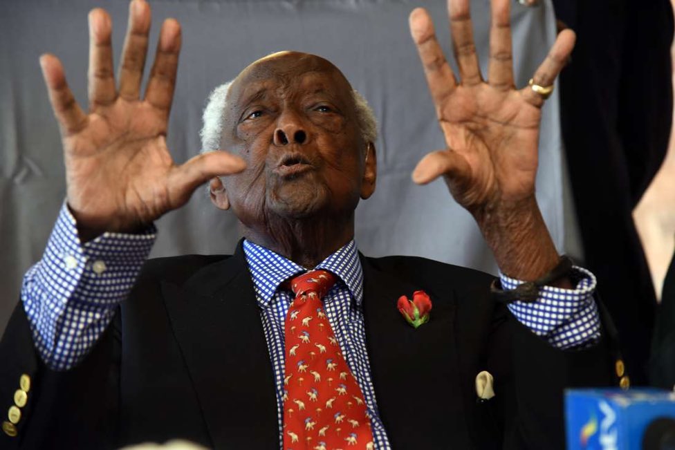 RobertAlai's tweet photo. RIP Charles Njonjo. 

The Duke of Kabeteshire and the person who embraced Raila before many did. https://t.co/o5vxGpHfGV