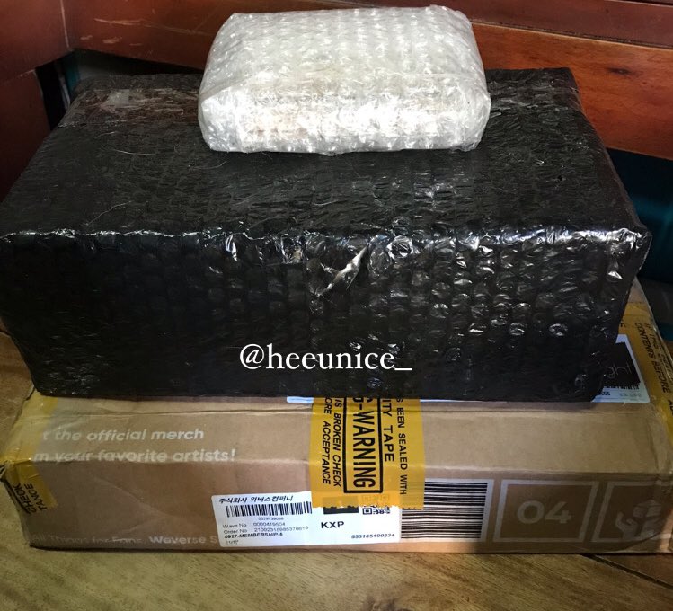 heeunice_'s tweet photo. thank you buyers β‘ #heeuniceproofs https://t.co/bvgi28k86C