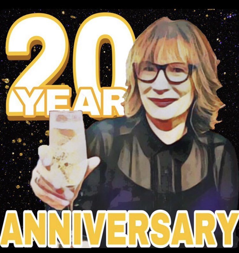 writeonltd's tweet photo. Congratulations to @strawbs69 on your 20 year anniversary @writeonltd 
🥳🥂
Amazing, thank you! 💕

#anniversary #work #2022NewYear #ThankYou #Amazing #writeON #Congratulations https://t.co/qub5CAlcyr