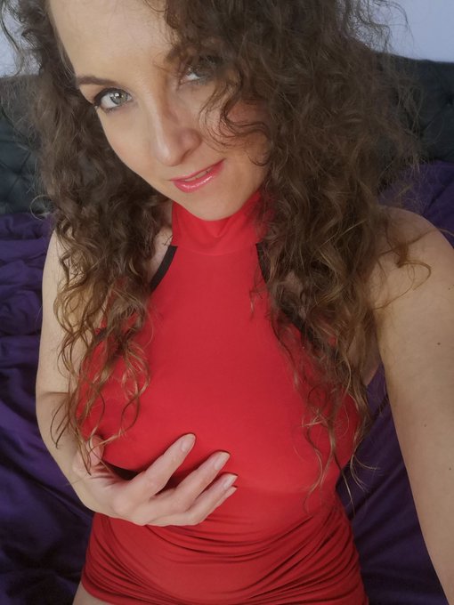 🥰 https://t.co/Qaxk8S5WCA