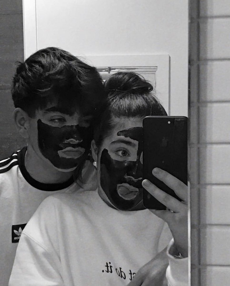 vishuuu2003's tweet photo. Just stfu and lets click photos like this . https://t.co/myM9Jd5ShQ