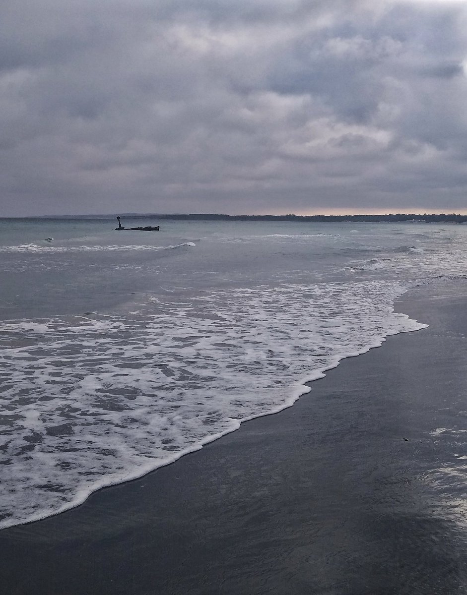 2022 mit Meer und Herrn Hund #Apulien #Italien