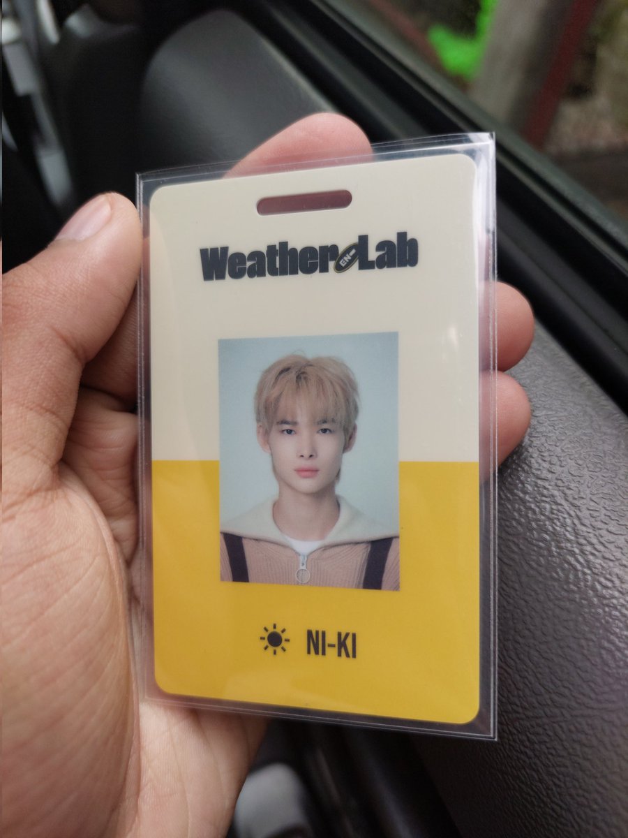 jinhit_cart's tweet photo. 📦[#RonMails]

Starting my year with this mail❣ I'm Ni-Ki SG ID graduate na🤚 https://t.co/NVfbLdEbgn