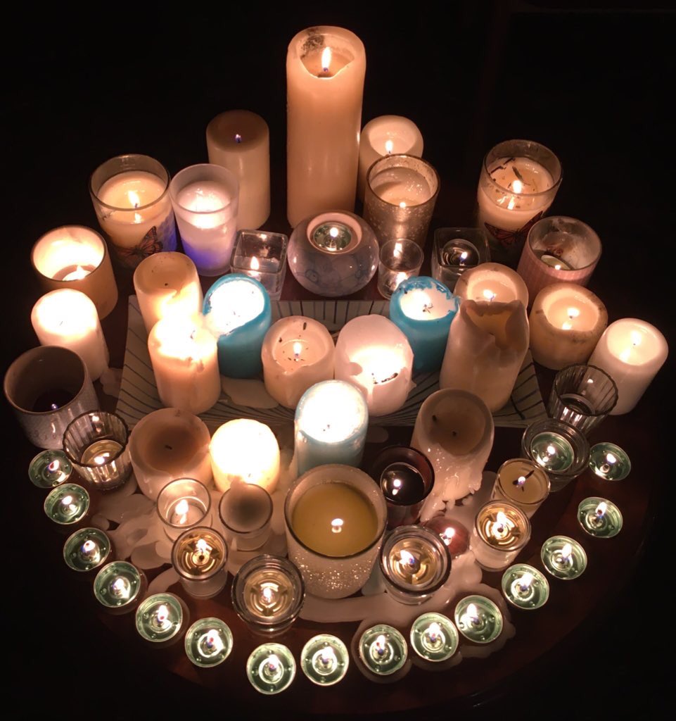 sanctuarych's tweet photo. The Word was the source of life, and this life brought light to humanity. The light shines in the darkness, and the darkness has never put it out... John 1 v 4-5 (GN) 

🙏🏻 #BibleVerses #BibleQuotes #ScriptureSunday #Retreat #PraiseBeToGod ✝️

https://t.co/QOfWUYRf13 https://t.co/AeFjj13v8I