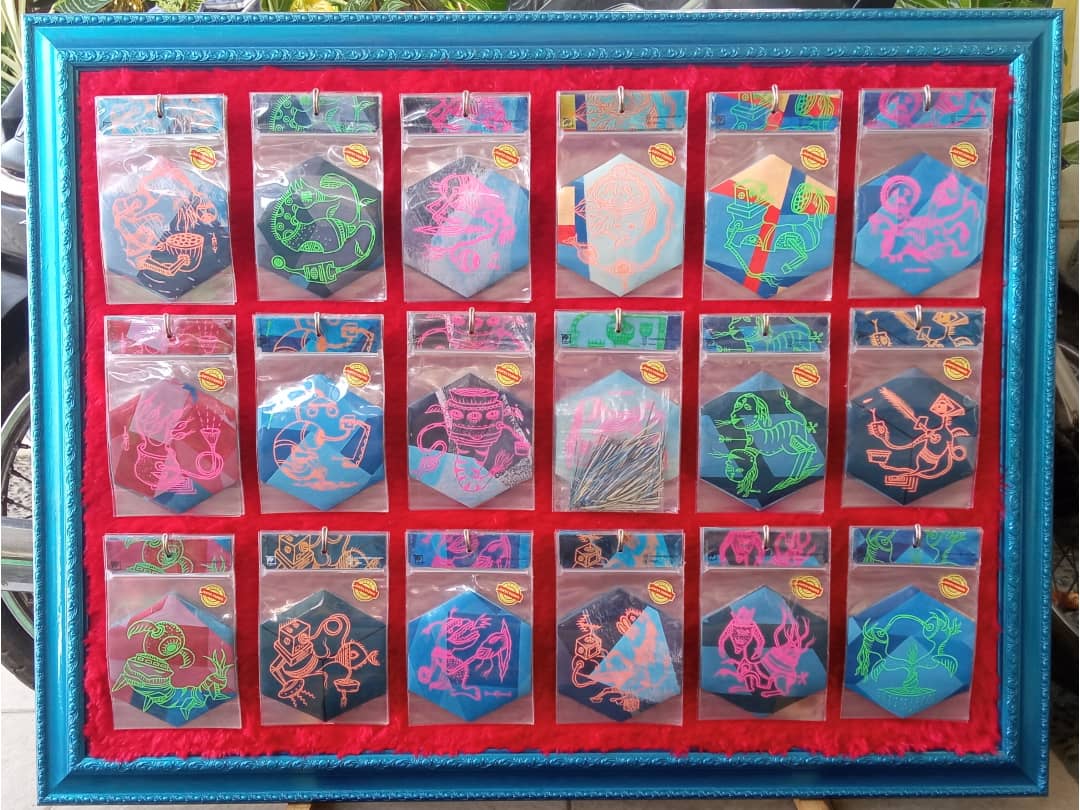 pey_oke's tweet photo. seek [sick] and destroy (!)

Gambarnya Apa Ceritanya Kemana (?)
100cm x 75cm unframed
(unity 72 pictures in a pack) 
mix medium
unfinished work from 2020 until now (!)

*waste time

#hancurkan
#destroy
#doodles
#geometricabstraction
#sick
#gambarnyaapaceritanyakema https://t.co/VQyHFeig5B