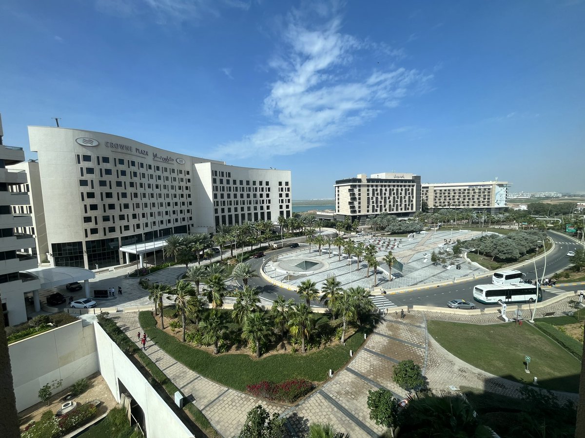 We just checked in by our first hotel of this trip at Yas Island and it’s looking really good! Now it’s time for a visit to Yas Waterworld!🌊 #YasWaterworld #YasIsland