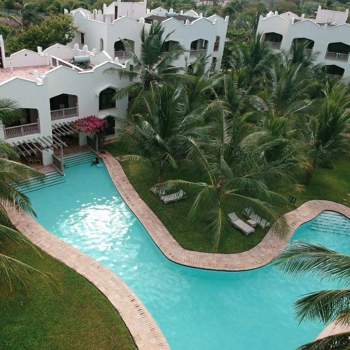 RajabWehu's tweet photo. If you happen to be in kilifi don't forget to check out this place, it's called @SilverPalmBofa.. If you are on a budget it's best you do it on low season.. #karibukilifi #homenikilifi #Amzingdestinations https://t.co/IGKLe2OT3o
