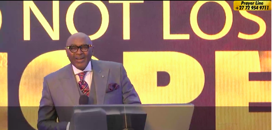 gracehousetwit's tweet photo. โYou are built and equipped by God supernaturally to outlast every problem known to man. In 2022 you will not lose any single battle!โ- @chuksozabor
(Philippians 4:13 AMP)
#DoNotLoseHope
#2022MyCupRunsOver https://t.co/IrVmqP6U2X