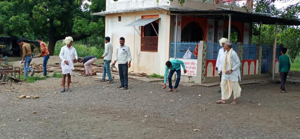 Harisingh56's tweet photo. कोटड़ी,जिला रतलाम MP
#CleanTempleCleanNation 
#मंदिर_स्वच्छता_सेवा_अभियान 
@KapilMishra_IND https://t.co/CLfEJXRZ2j