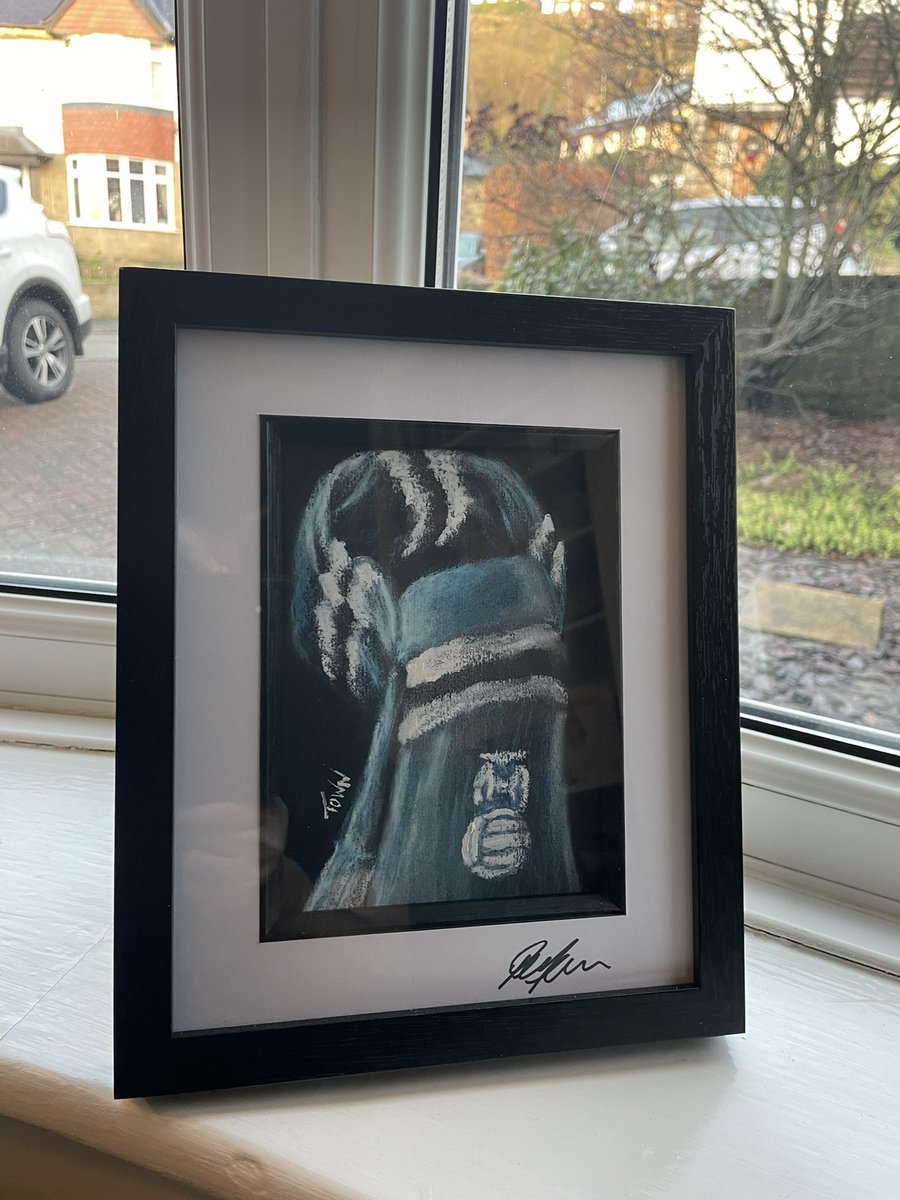 GhostScarfs's tweet photo. Something retro for you #ccfc fans. The perfect personalised gifts. Scarfs or classic shirts hand painted! #classicfootballshirts #footballbarscarfs #barscarfs #coventrycity #paultownart #stadiumportraits https://t.co/e2TDEtpQZx