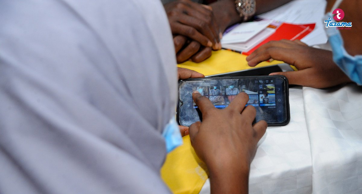 MoJo_Africa's tweet image. Happy new year #MoJos across Africa and the world!
What are you planning this year?
Ours:
✅ More authentic African Stories
✅ MoJo-Afro conference
✅ More #MoJo trainings across Africa
Add to this, let us know how we can COLLABORATE!
We still believe #OurStoriesAreBestToldByUs