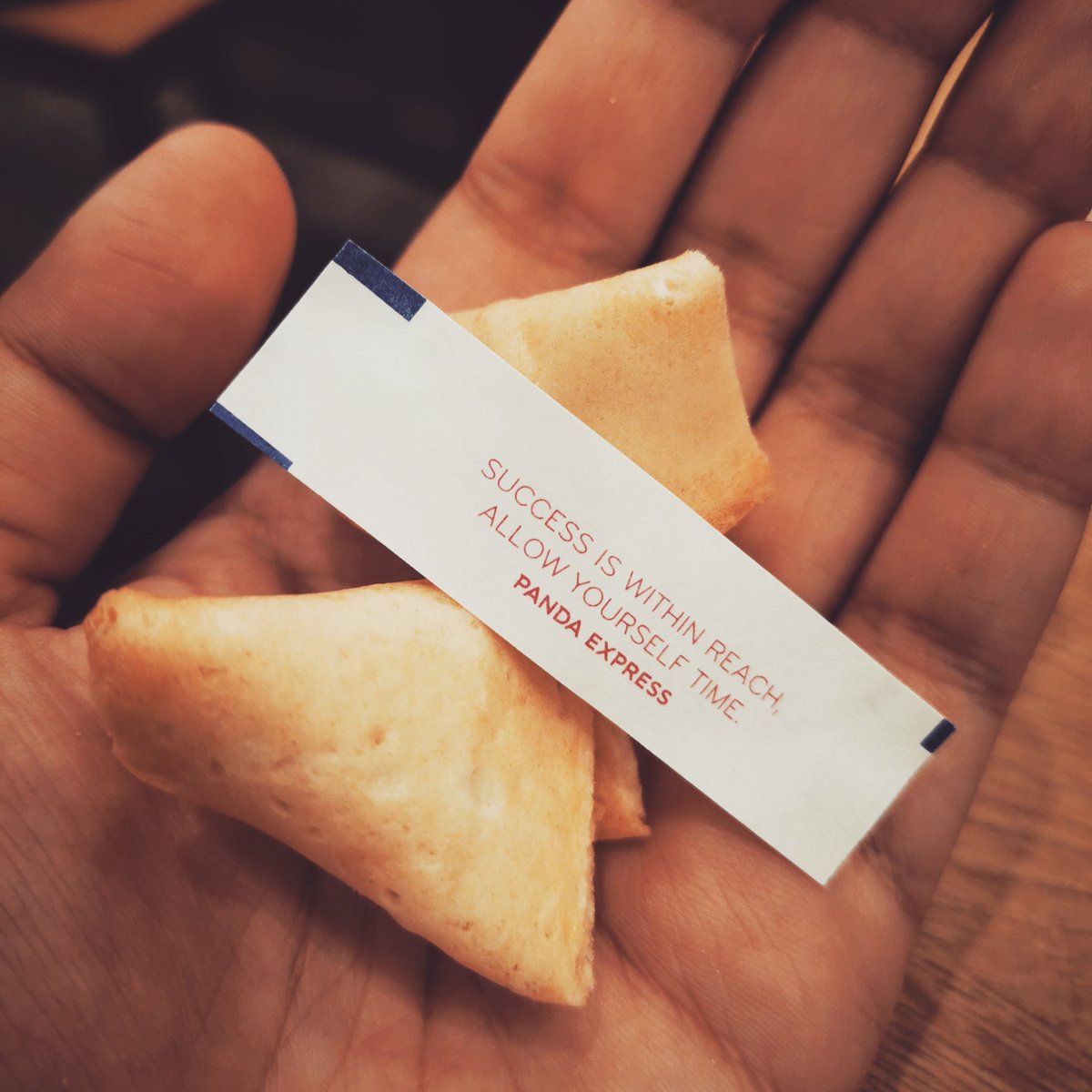 jasminejoyj's tweet photo. CLAIMING 2022 IS A YEAR OF ABUNDANCE!! 🙌💫⚡🙏✨ @PandaExpress
@pandaexpressph
#pandaexpress #pandaexpressph #fortunecookie #affirmations https://t.co/zsKv9kLc3r