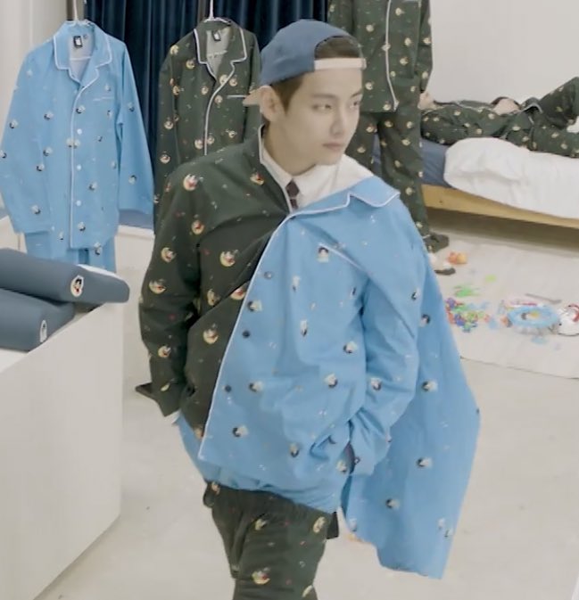 มึง แฟชั่นอะไรวะ555555555555 กุเข้าไม่ถึง55555555555555555555