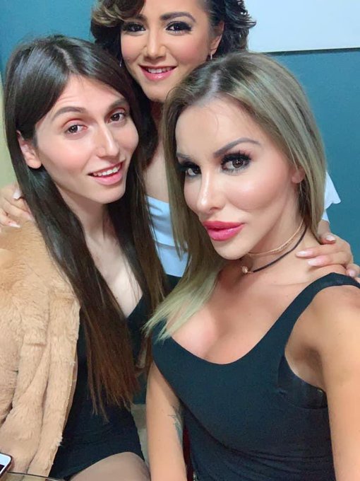 Hey @korradelrio @IamAlixLovell this nye party was sooo fun ❤️ https://t.co/pdynSXUikv<a class="tags" href="/tag/korradelrio">@korradelrio</a><a class="tags" href="/tag/iamalixlovell">@iamalixlovell</a><a href="/tag/cockring"class="tags"><span>#cockring</span></a>