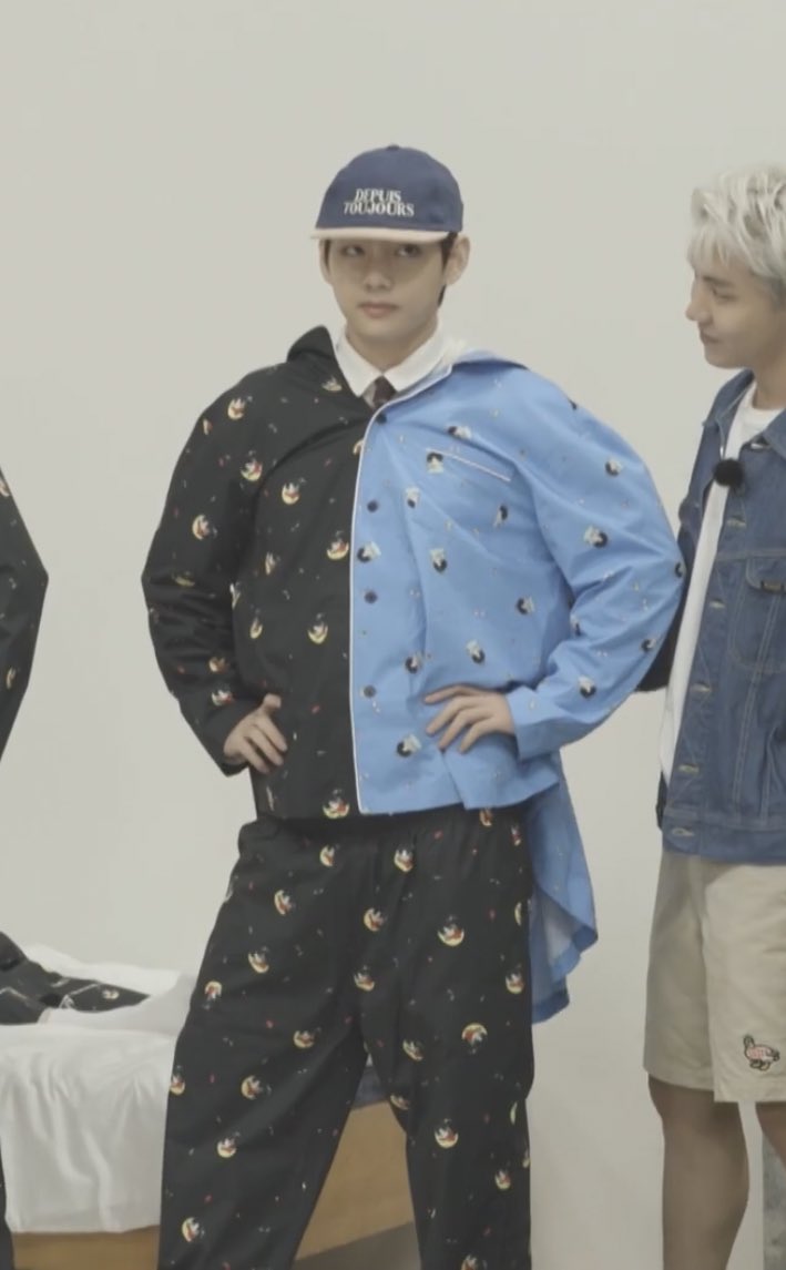 🐯🌟 (@tetesgallery) on Twitter photo 