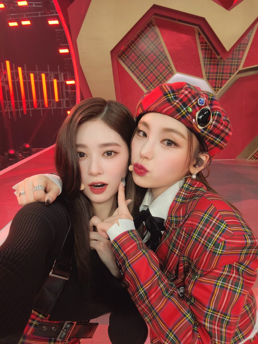 allaboutminju tweet picture