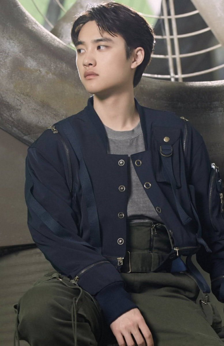 hourlykyungsoo's tweet photo. #DohKyungsoo #DO(D.O.) #도경수 
#디오 #엑소디오 #EXO @weareoneEXO https://t.co/aPH7IDn1ZK