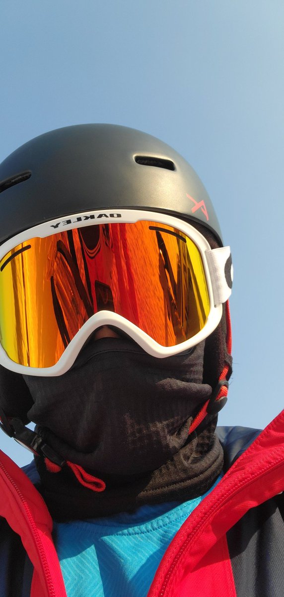 EvanRohleder's tweet photo. Skiing in Hokkaido, Japan https://t.co/qFTxysOOo9